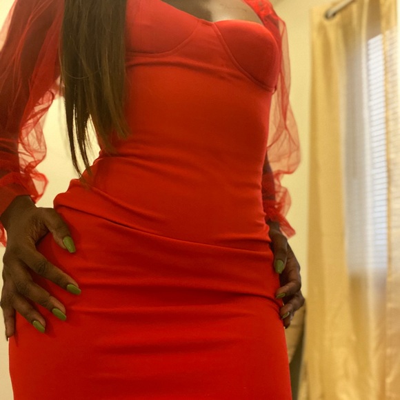 Dress - Picture 2 of 5